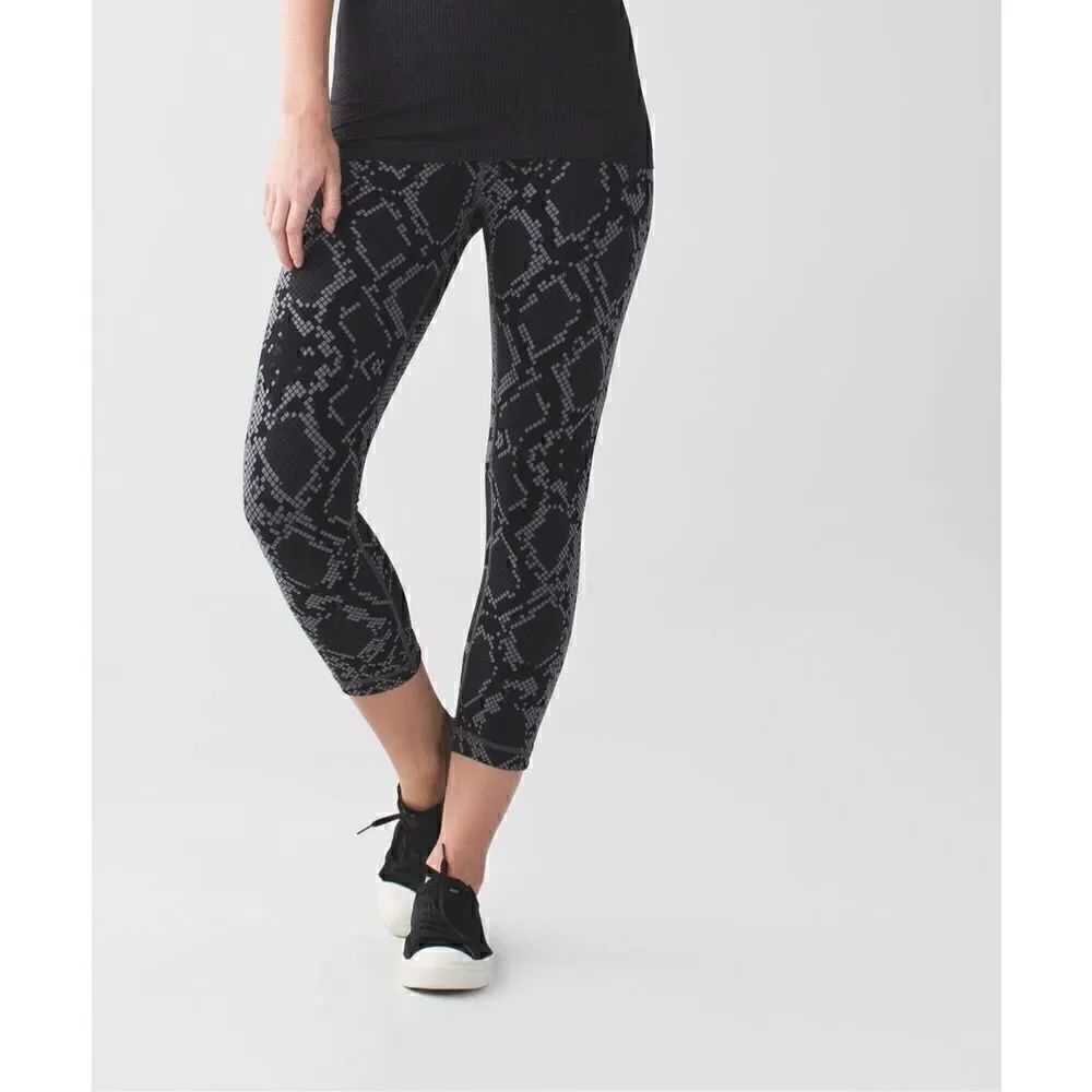Womens Lululemon Wunder Under Crop